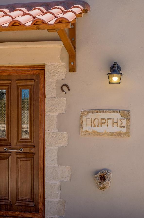 Villa George Kambánion المظهر الخارجي الصورة